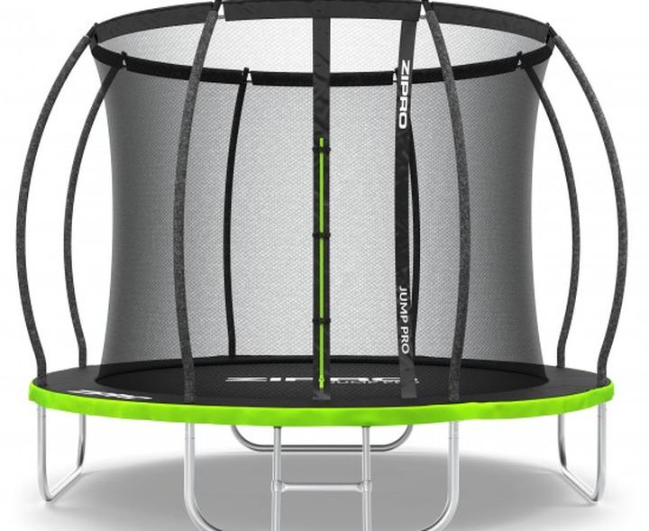 Jaki rozmiar trampoliny wybrać, by cieszyć się bezpieczną zabawą?