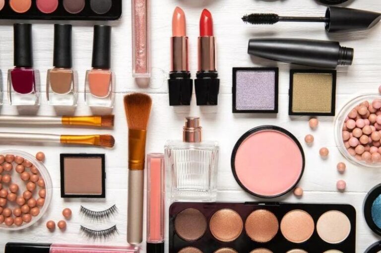 Odkryj, jakie kosmetyki warto kupić w Kanadzie: Przewodnik dla miłośników urody