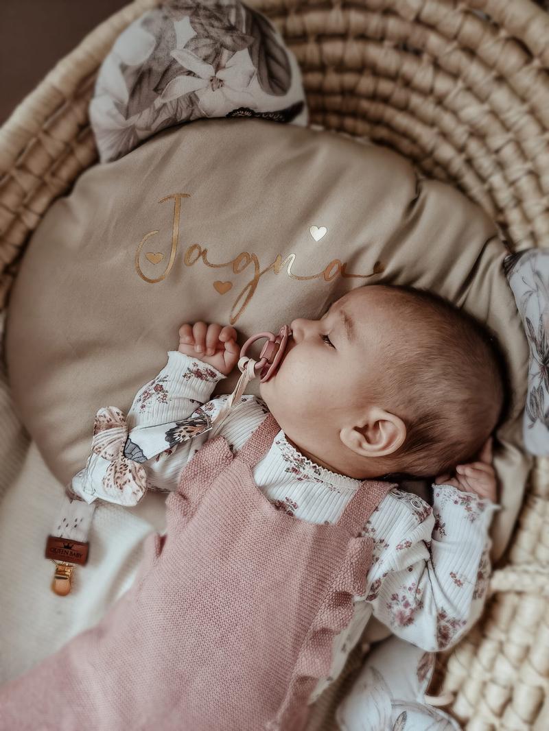 Personalizacja poduszek rękodzieło