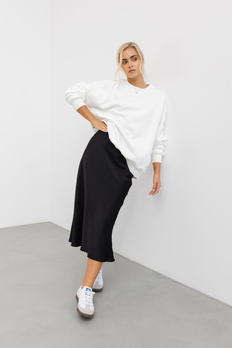 Zwężanie spódnicy ołówkowej