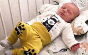 Jakie ubrania wybrać dla 3 miesięcznego dziecka – poradnik dotyczący rozmiaru?