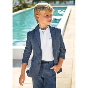 Magia szycia: krok po kroku do perfekcyjnej marynarki dla chłopca