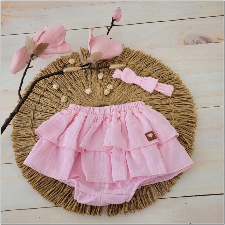 Szyjemy modne bloomersy z falbankami – krok po kroku do stylowego projektu