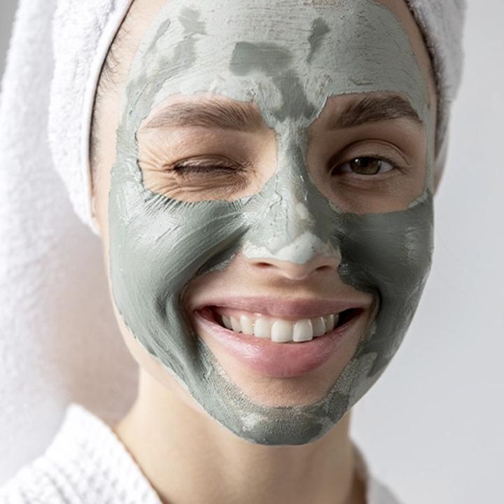 Praktyczny przewodnik: jak uszyć maseczkę na twarz krok po kroku