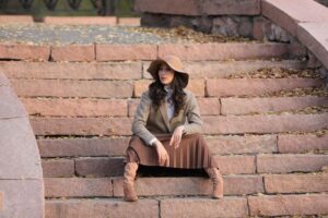 Stylowe połączenia: jakie buty do brązowej spódnicy wybrać?