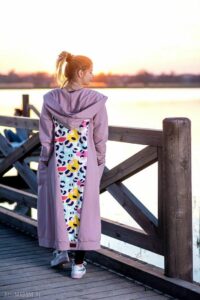 Szyjemy z pasją: krok po kroku, jak uszyć kardigan z dresówki