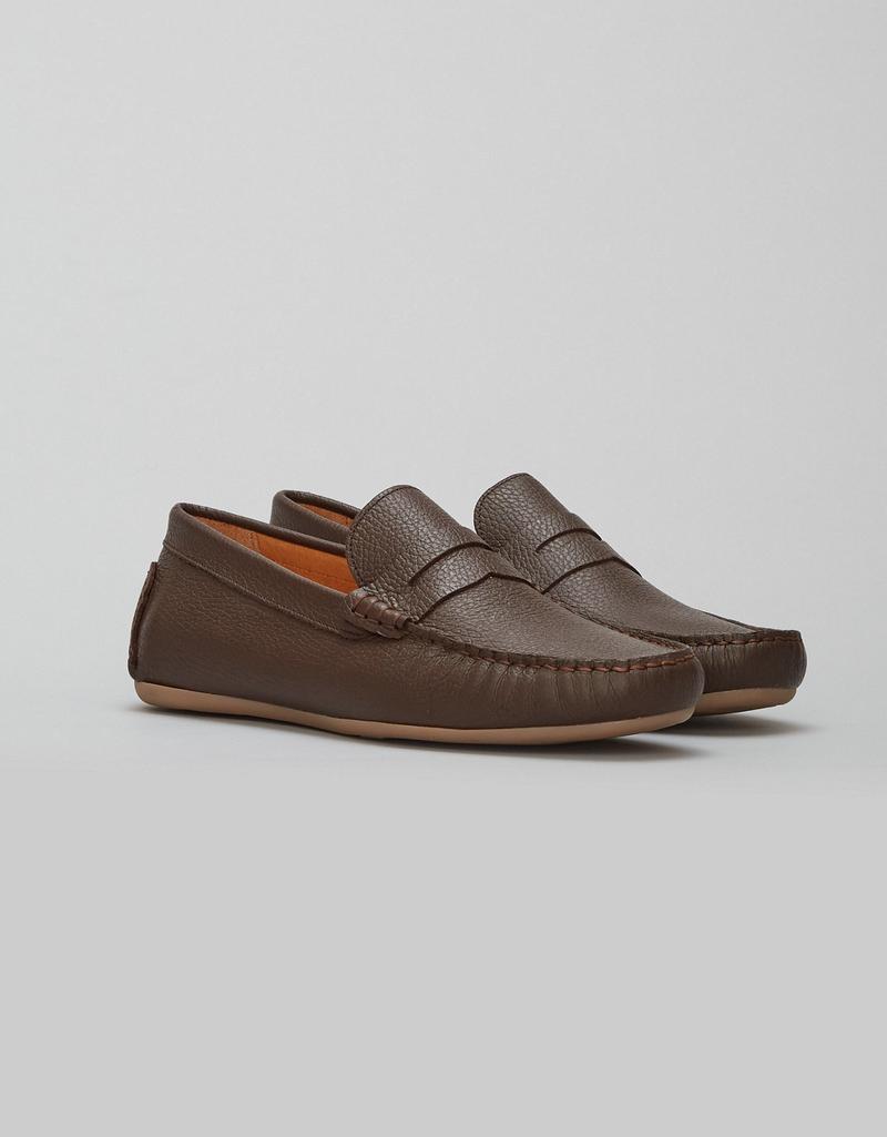 Stylizacje z chinosami damskimi