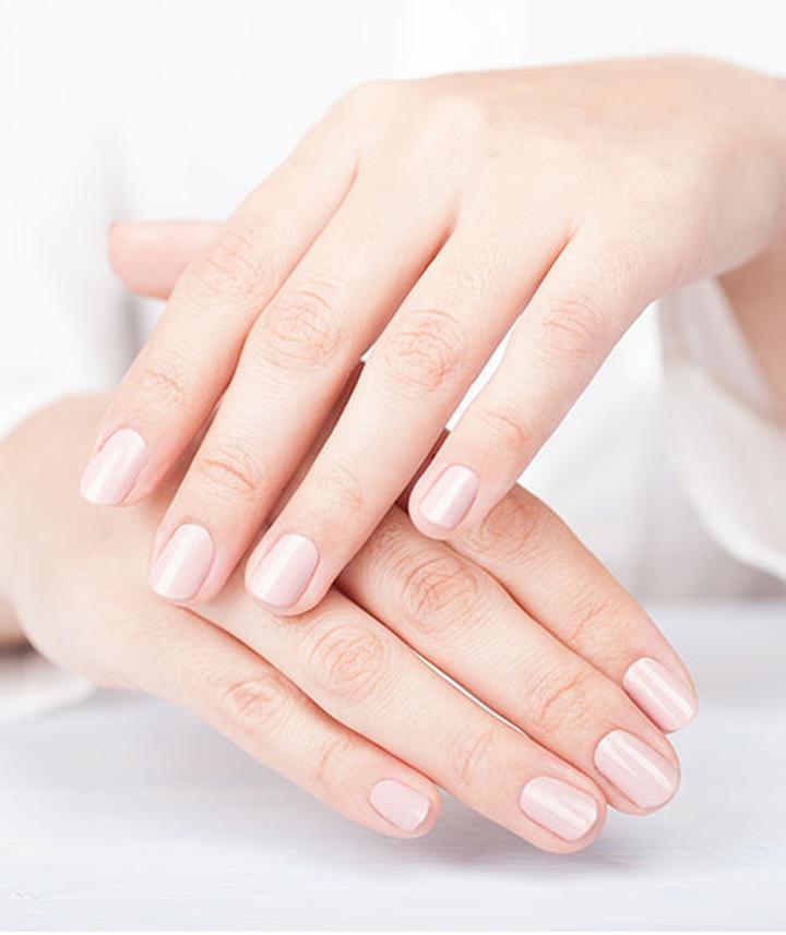 Zalety i wady manicure hybrydowego
