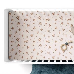 Praktyczny przewodnik: Jak uszyć idealne prześcieradło do łóżeczka krok po kroku