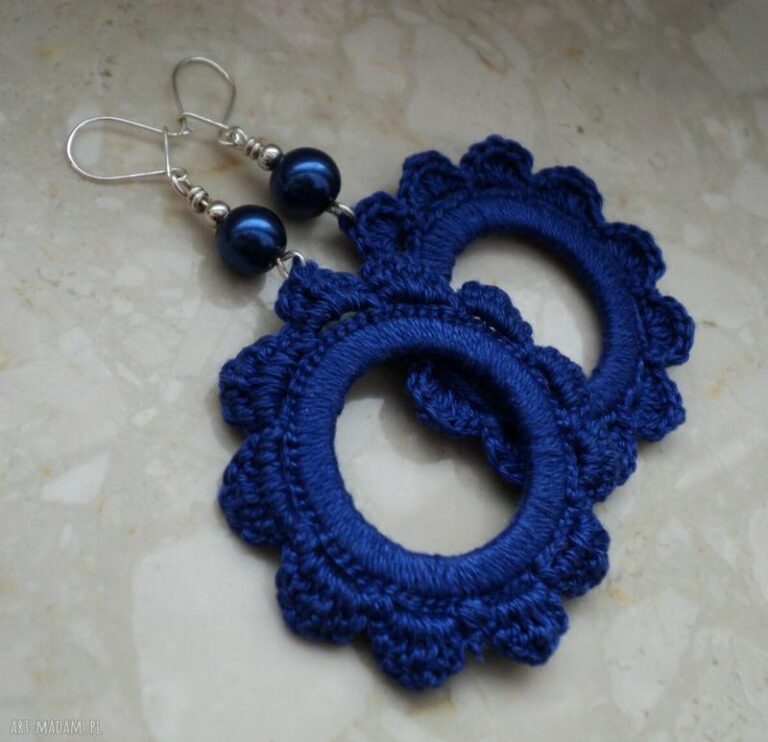 Twórz wyjątkową biżuterię z włóczki: krok po kroku jak zrobić piękne dodatki
